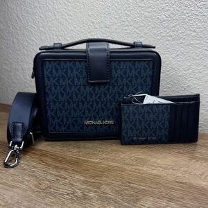 Michael Kors Cooper Lunch Box and Slim Zip Wallet Admiral Navy Set